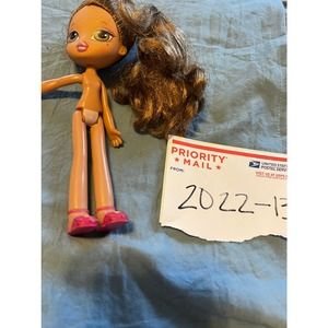 Bratz Doll Yasmin brown hair green eyes